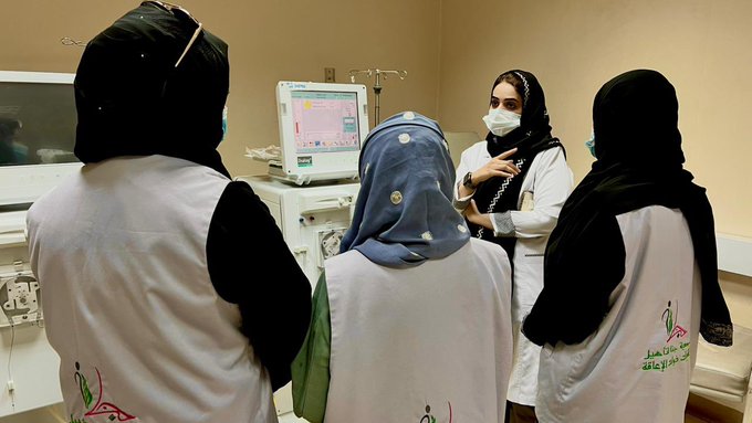 جمعية جنا في زيارة إنسانية لمركز ربيع طيبة الخيري